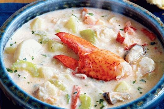 “巴哈马龙虾肉浓汤的照片”