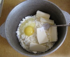 “”
