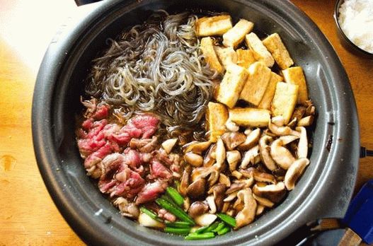 “照片牛肉配蔬菜”