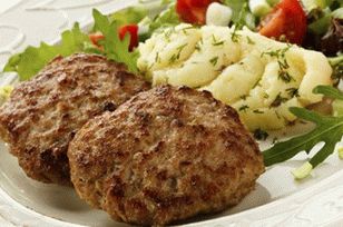 “烤箱里的牛肉饼”