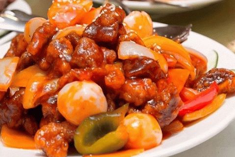 “如何在慢炖锅中煮牛肉”