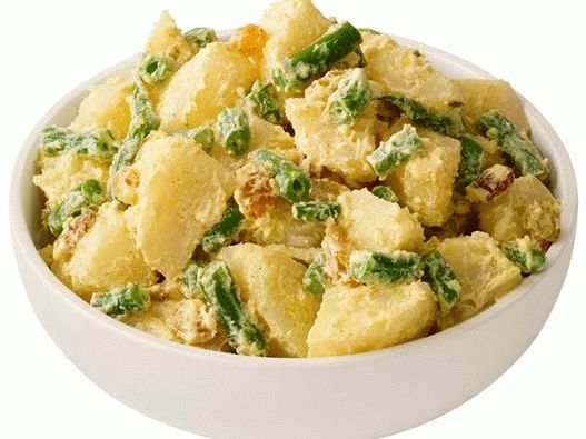 “照片土豆沙拉配青豆和咖喱”