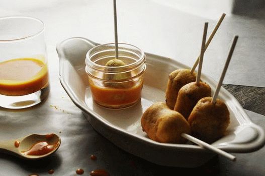 “甜芥末照片玉米狗”