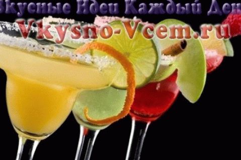 “打孔的香槟和水果食谱”