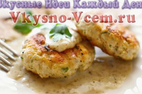 “在慢炖锅里烤鸡肉酱”