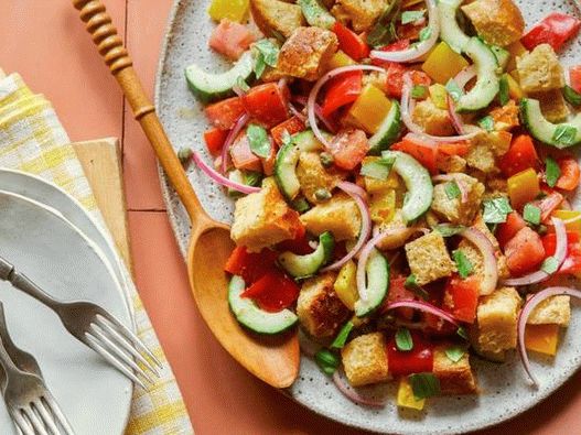 “照片Panzanella”