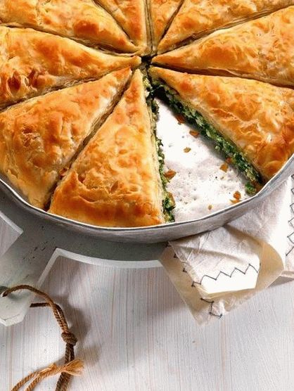 “Spanakopit（希腊菠菜派）的照片”