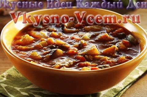 “在一个multicooker的羊肉汤”