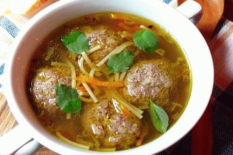 “荞麦肉丸子的粉丝汤”
